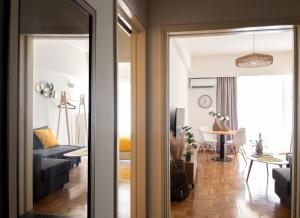 Belita large 1BR close to the Acropolis