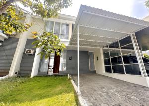 Idyllic 3BR House in Northwest Park West Surabaya by Le Ciel Hospitality