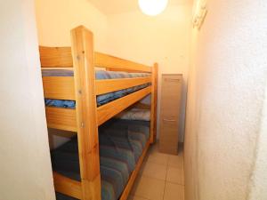 Appartement 2 pièces cabine rénové, RDC, terrasse 25m², piscines, à 400m de la plage, tout confort - FR-1-307-125