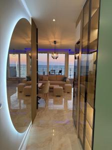 Sea La Vie Luxury Suite