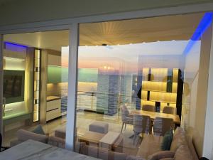 Sea La Vie Luxury Suite