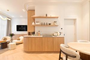 Appartements Maison Galante-s apartments with Services in Louvre - Rue des Dechargeurs : photos des chambres