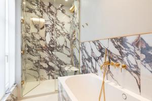 Appartements Maison Galante-s apartments with Services in Louvre - Rue des Dechargeurs : photos des chambres