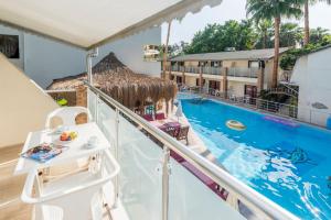 Tropic Beach Resort Hotel
