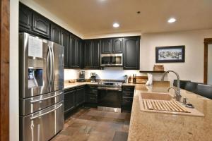 Bluesky Breckenridge Luxury 3 Bedroom Condo At Snowflake Lift
