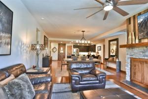 Bluesky Breckenridge Luxury 3 Bedroom Condo At Snowflake Lift