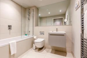 Harbours Edge - Front-Line Harbour Views