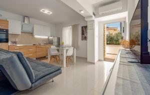 Gorgeous Apartment In Novalja With Wifi 