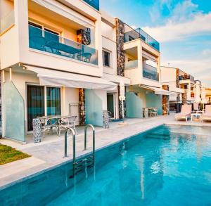 INTERNI LUXURY LIVING b