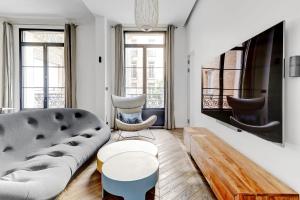 appartement de Luxe haussmannien aux champs-elysees