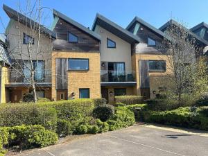 2-Bedroom Modern Home in Historic Lincoln