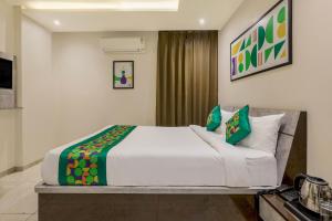 Treebo Iraa, 5 Minutes From Railway Station