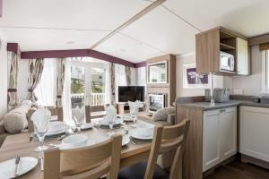 Hotel du Van - Rockley Park Caravan, Activities On-site