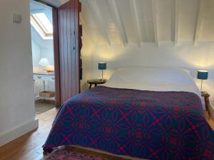 The Loft barn apartment - Pen y Graig Church Bay sea views near beach No Pets