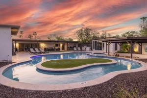 Luxe Resort Retreat