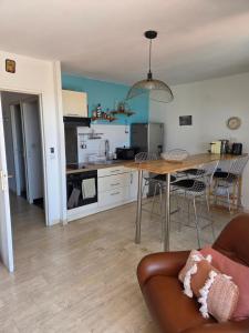 Charmant studio terrasse avec vue, plein sud