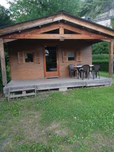 Campings Camping Onlycamp Les Adoubes - Albertville : photos des chambres