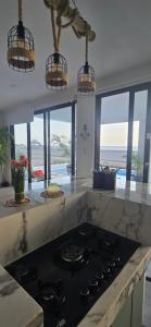 SKY HOUSE con vista al mar