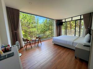 Romeo & Juliets Hồ Tuyền Lâm Dalat