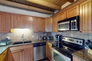 Crescent Cabin in the Woods