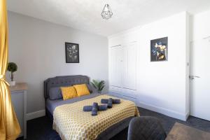 Open Mind Property- Luxury 5 Bedroom & Free Parking