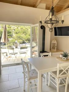 Blue serenity retreat in Žut, island of Kornati