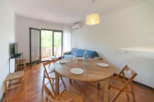 WELCS APARTAMENTO 245 EMP con dos dormitorios