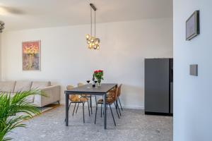 New Modern Apartment Mima