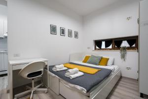 Studiouri Spitalul Fundeni - Terasă și Parcare