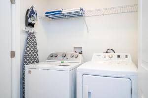 Brand New Super Top Premium Deccor Townhome 1046