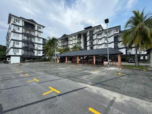 Golden Straits Villas Beach Resort