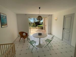 Villas Sainte-Maxime - Villa de standing avec piscine & vue mer : Villa