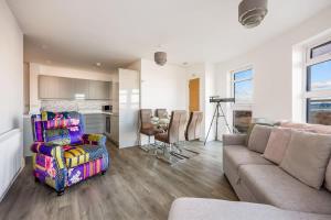 The Sanctuary- Short Walk to Hamworthy Beach and Park