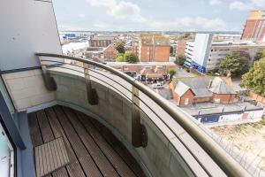 Steep Holm - On Poole Quay with Spacious Balcony