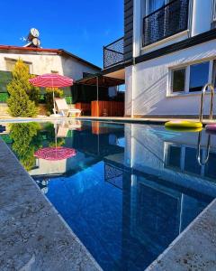 Villa Aksu , Tam Donanımlı Havuzlu Tatil Evi Tesisimiz Muhafazakar Ailelere Yönelliktir