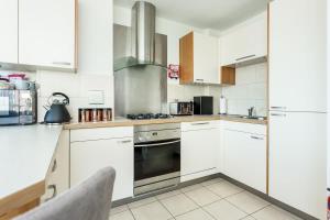 Tally Ho - On Poole Quay, Parking and Wi-Fi included