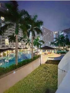 Sebbys staycation at Shell MOA