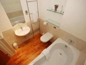 Marina Secret - on Poole Quay with Free Parking