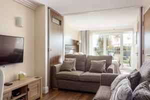 Sea Quest - Short Walk to Alum Chine Beach