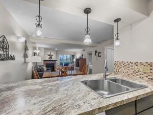 103 Empire Coalition Escape! Cozy Condo Close to Resort! by SkyRun Park City