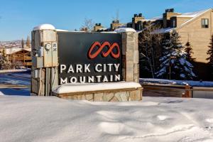 103 Empire Coalition Escape! Cozy Condo Close to Resort! by SkyRun Park City