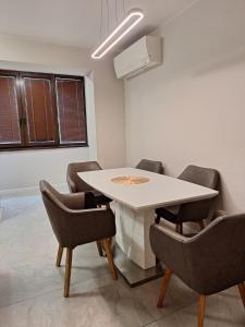 Top Apartment Sevi