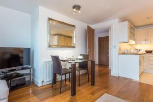 Curlew - In the Heart of Poole Town, Moments from Poole Quay