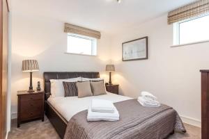 Curlew - In the Heart of Poole Town, Moments from Poole Quay