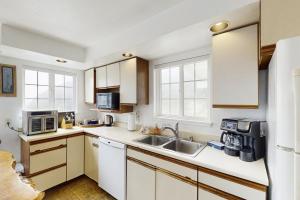 Seascape Home & Cottage