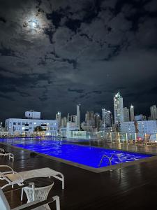 Piscina, Suíte, garagem privativa! Excelente apto!