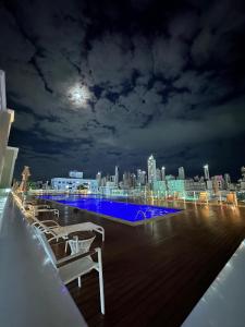 Piscina, Suíte, garagem privativa! Excelente apto!