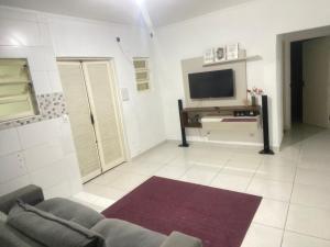 Casa com piscina em Itanhaém