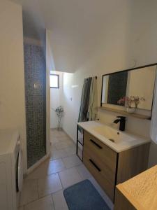 Appartements Gite The Butterfly - 1 bedroom and mezzanine : photos des chambres