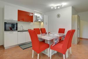 Apartments Elviana